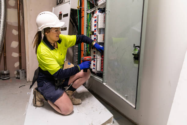 Best Electrical Outlet Repair  in Altoona, IA