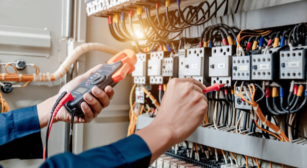 Best Electrical Repair Services  in Altoona, IA